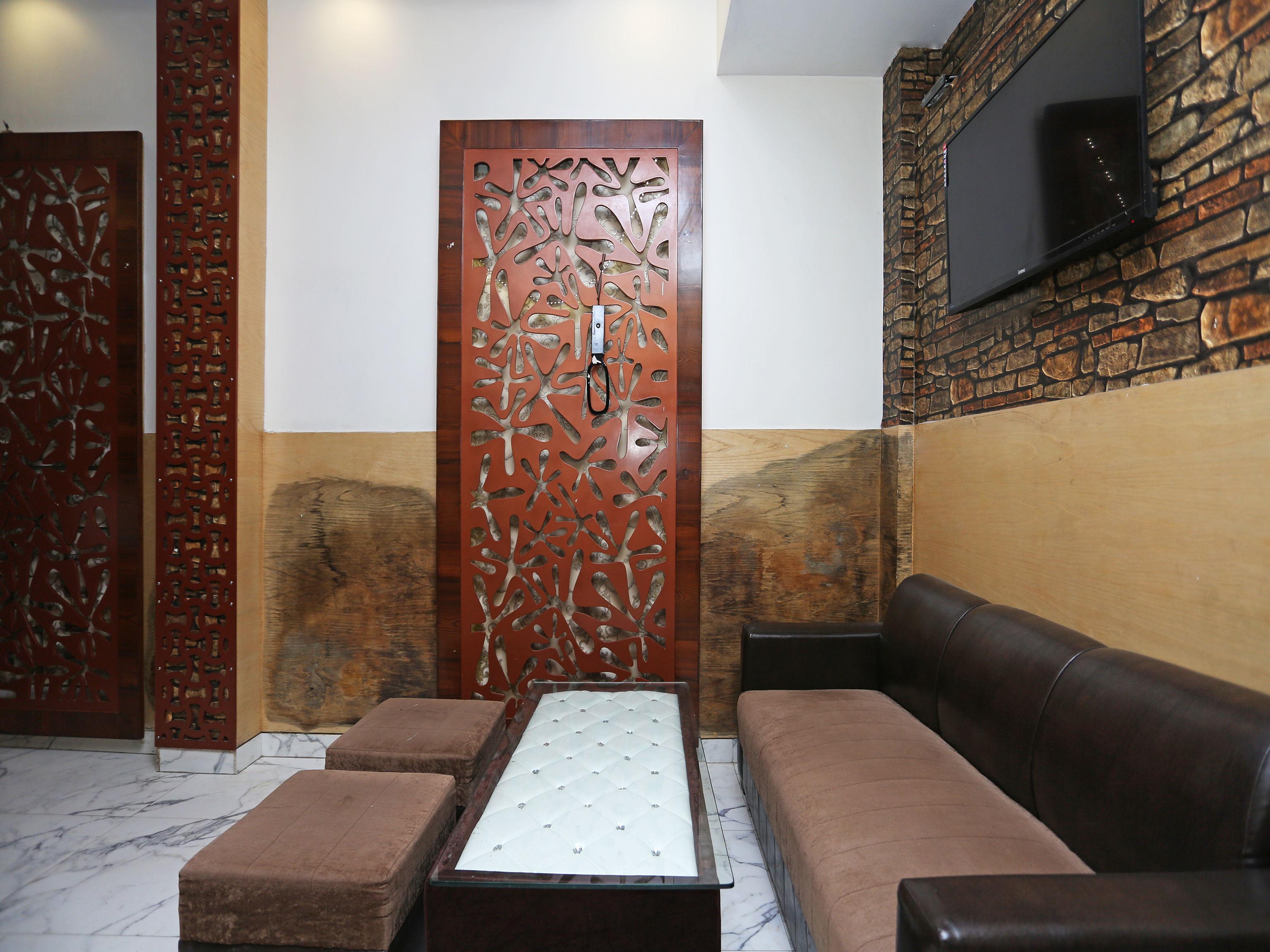Oyo 6169 Hotel Prem Deluxe Yeni Delhi Dış mekan fotoğraf